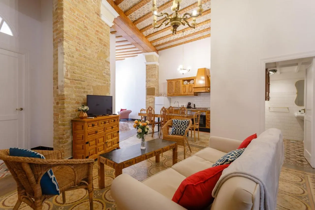Casa Del COLECCIONISTA by Cadiz4Rentals